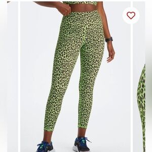 Fabletics Boost Powerhold high Waisted 7/8 Leggings in Highlighter Wavy Cheetah